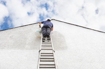Peinture extérieure à Lanvénégen — façades et ravalement
